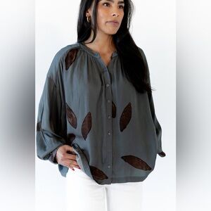 NWOT Grade & Gather Satin Texture Petal Blouse‎ M/L Sophisticated Chic Drape